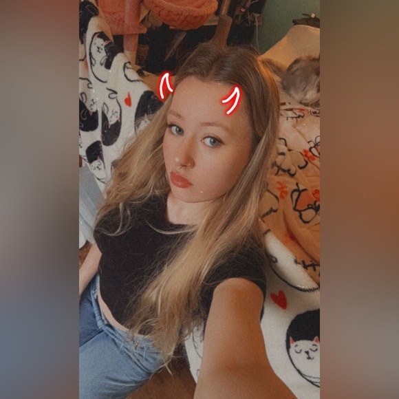 Meet your Posher, Audrey - Picture 1 of 5